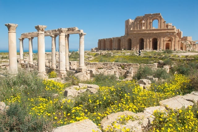 Salafists damage statues in Sabratha