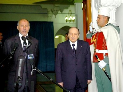 Abdul Jalil visits Algeria
