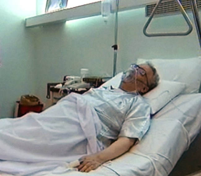 Abdelbaset Al-Megrahi on the verge of death