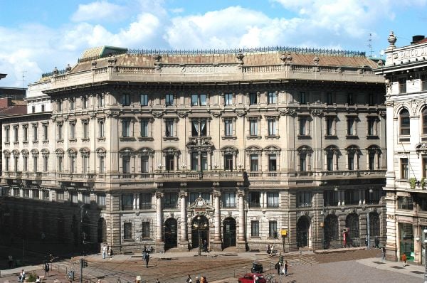 Libya to retain UniCredit stake
