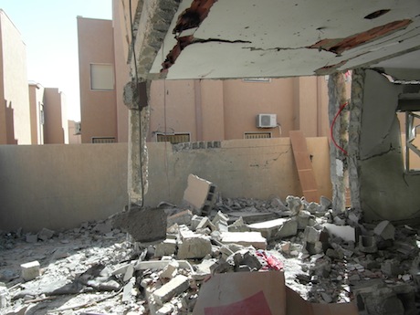 Bani Walid civilians flee; hospital staff awaiting evacuation