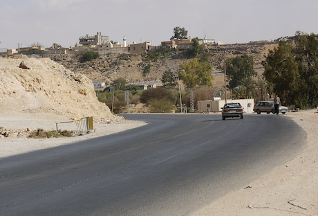 Misratans turn back government negotiation team on road to Bani Walid
