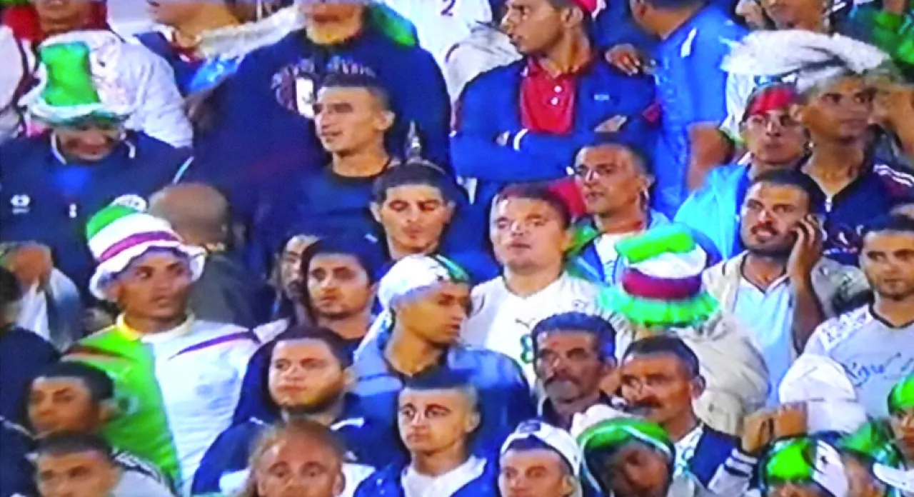 Libya-Algeria2 The Algerian crowd on the stands were extremely hostile to the Libyan players. (Photo: Mohamed Assed)