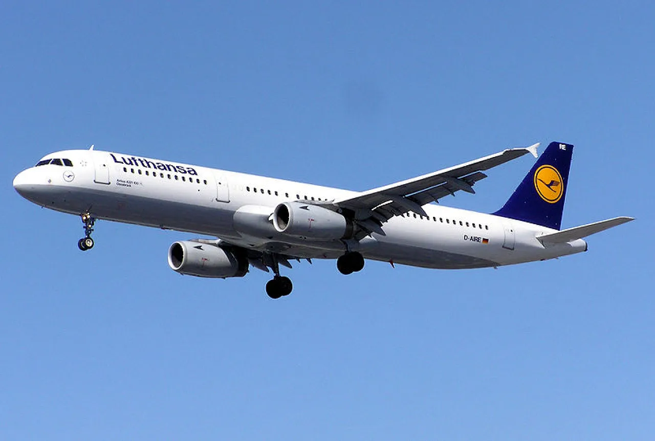 Lufthansa is again operating a daily service