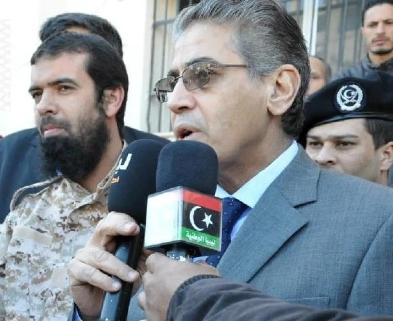 Shuwail 2 nterior Minister Ashour Shuwail at a ceremony at the beginning of the month to mark the merger of the Interior Ministry’s crime investigation departments.