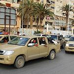 Army and militias tackle Benghazi strike rubbish