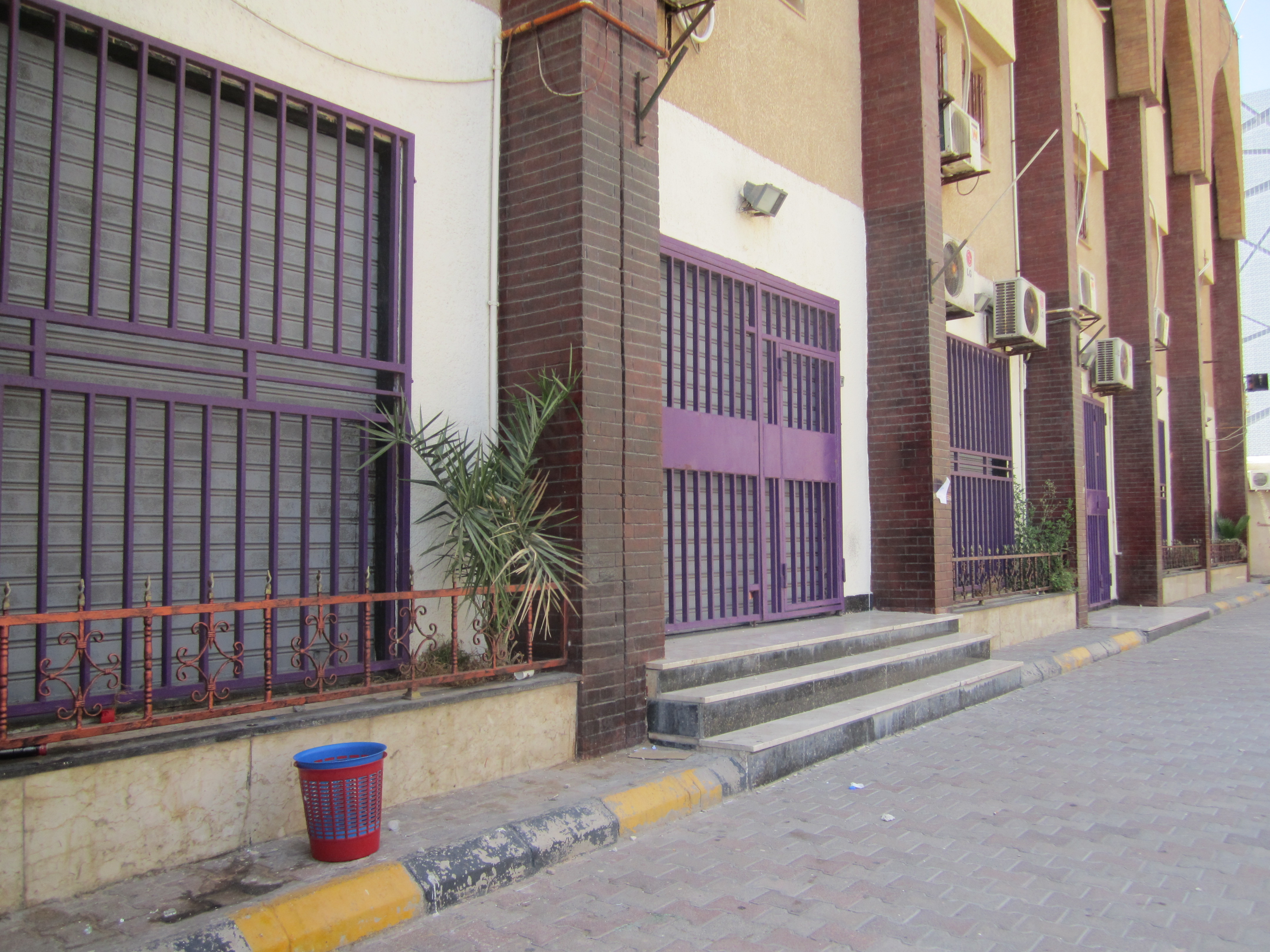 Libyana store closed after drive-by shooting