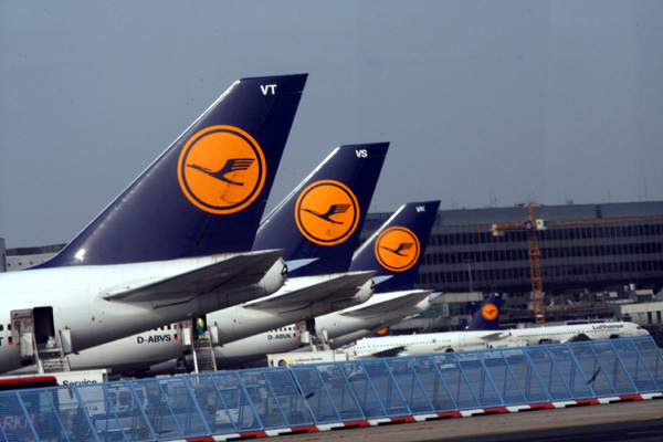Lufthansa Ramadan campaign offers free tickets to unite families