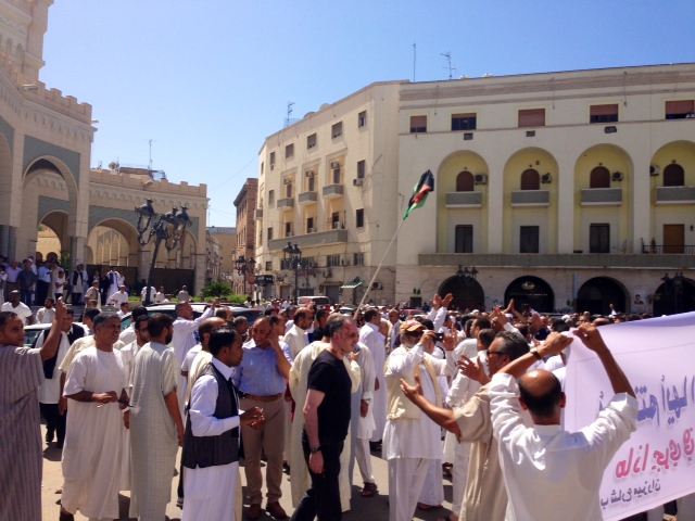 Anti-government demonstrators call for general strike in Tripoli on Sunday