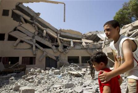 Bombed-out Zliten school children taught in containers
