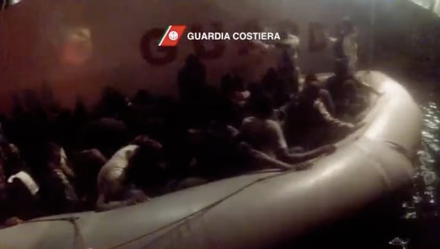 The Italian navy saves 360 more migrants