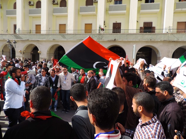 Tripoli relaxes with Misratan departure, but citizens now want all other militias out too