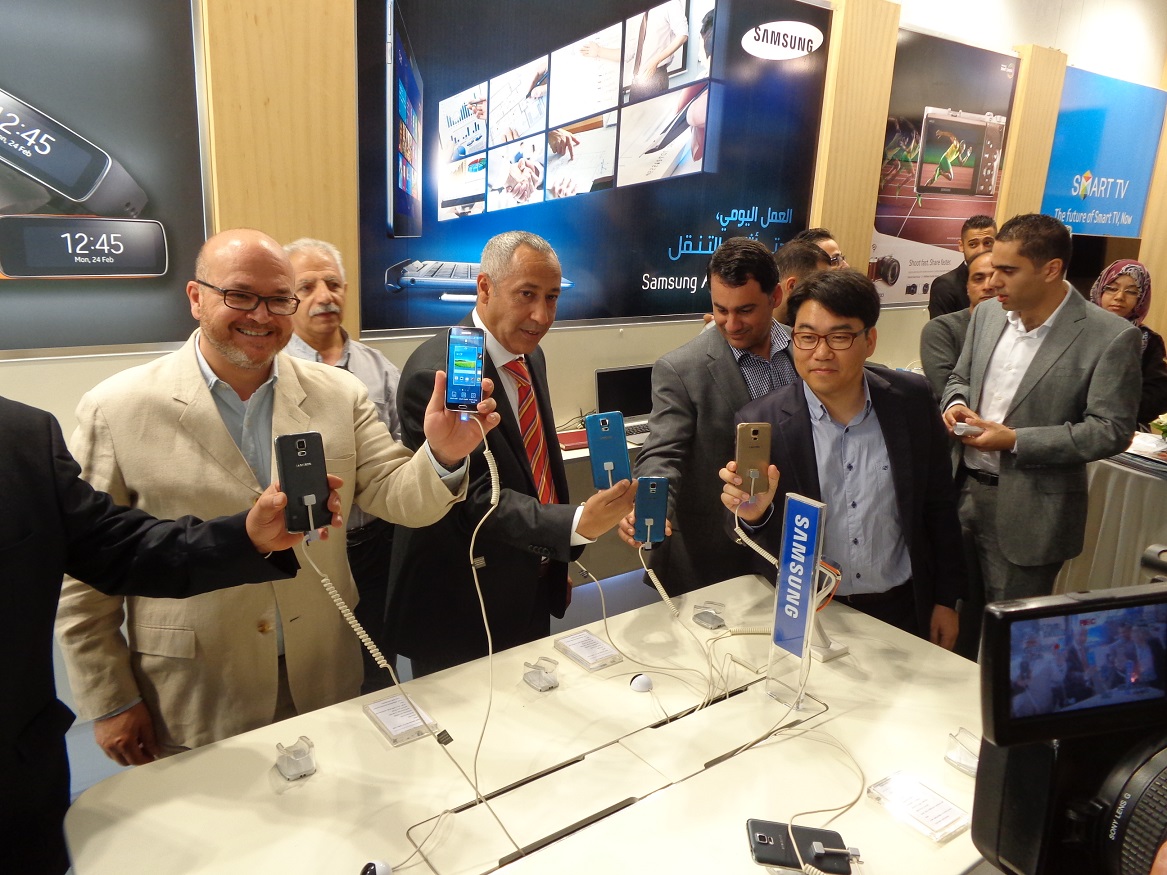 Samsung Galaxy S5 officially launched in Libya - with the rest of the world