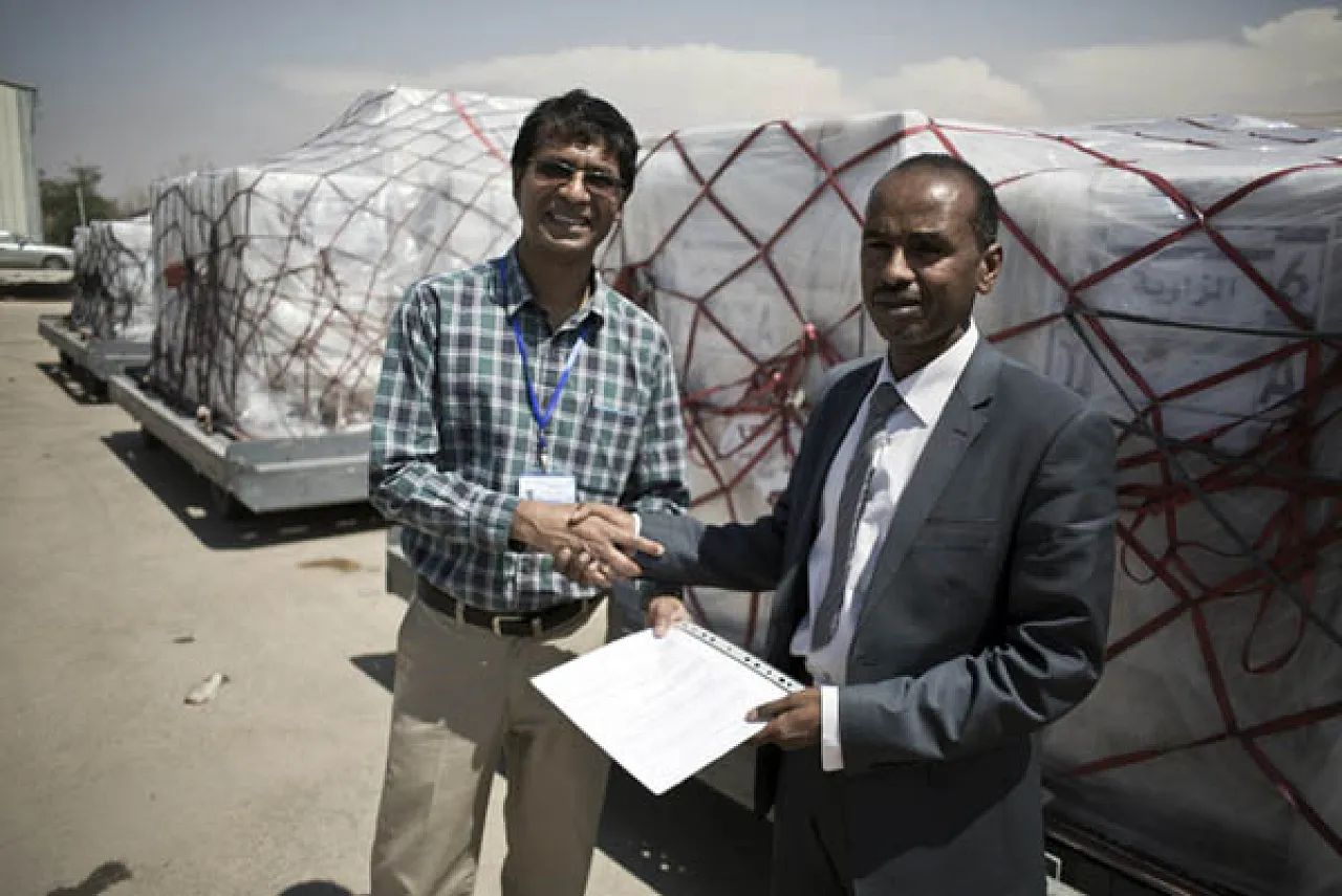 Elections materials arrive at  airport (Photo: UNSMIL)