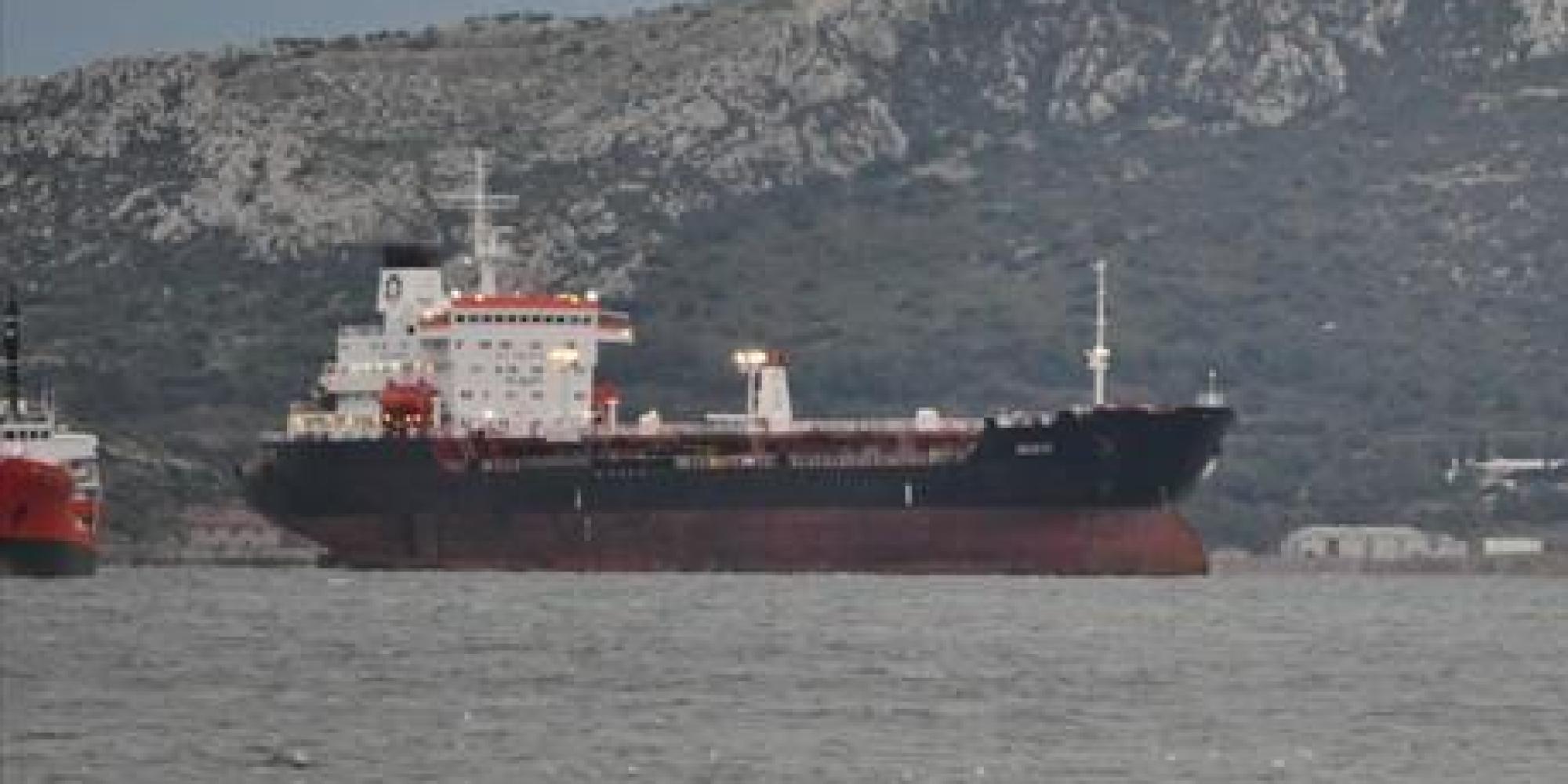 Greece and GNC condemn Derna tanker bombing; LNA claims tanker aroused suspicion
