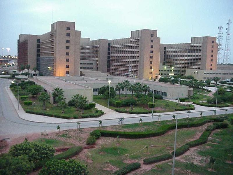 Benghazi struggles to keep its medical centres operating