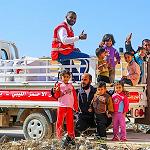 Red Crescent delivers aid to displaced people in Benghazi