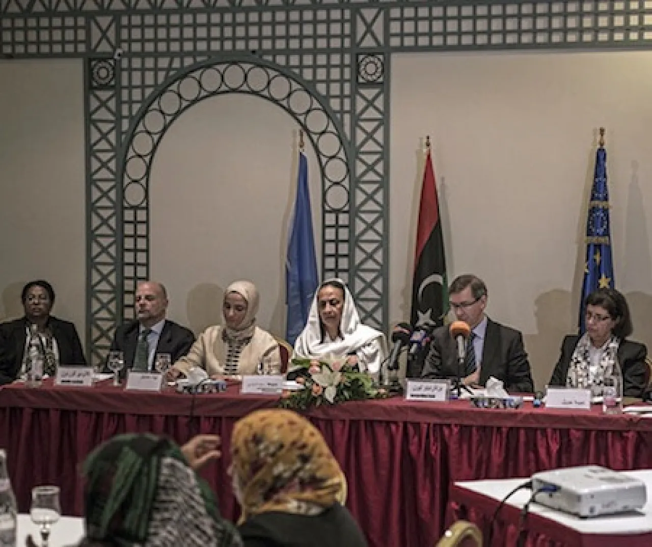 Libyan women's meeting held in Tunis (Photo: UNSMIL)