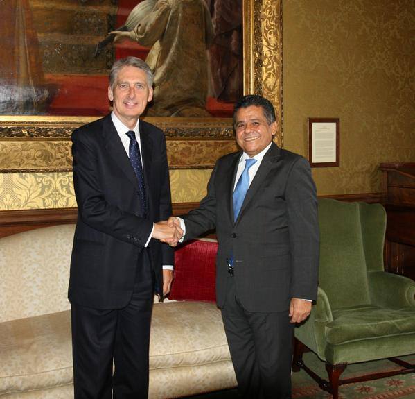 Foreign Minister Dairi seeks British and French support in struggle against IS