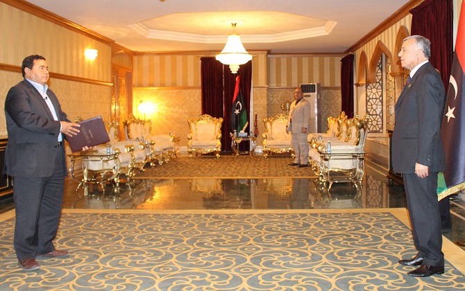 Abu Sahmain formally appoints "new head" of Supreme Court