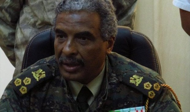 Commander wants experienced recruits for the Presidential Guard