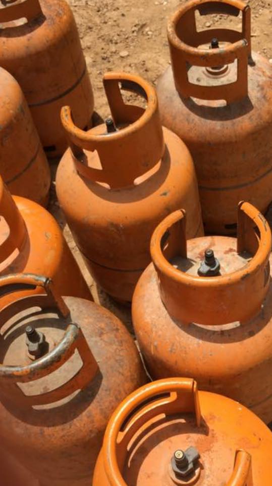 Armed security for Tripoli's cooking gas cylinder depots