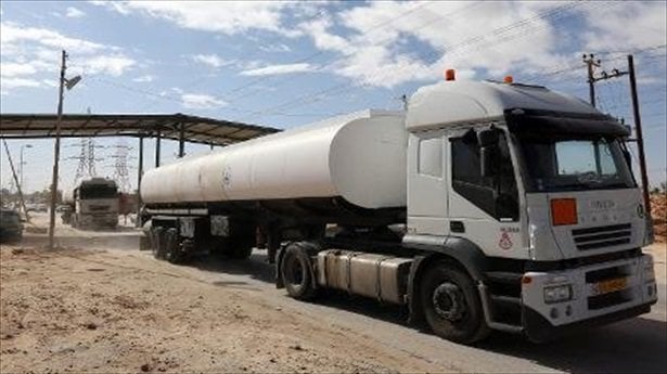 Tankers leaving the Zawia refinery (File photo)
