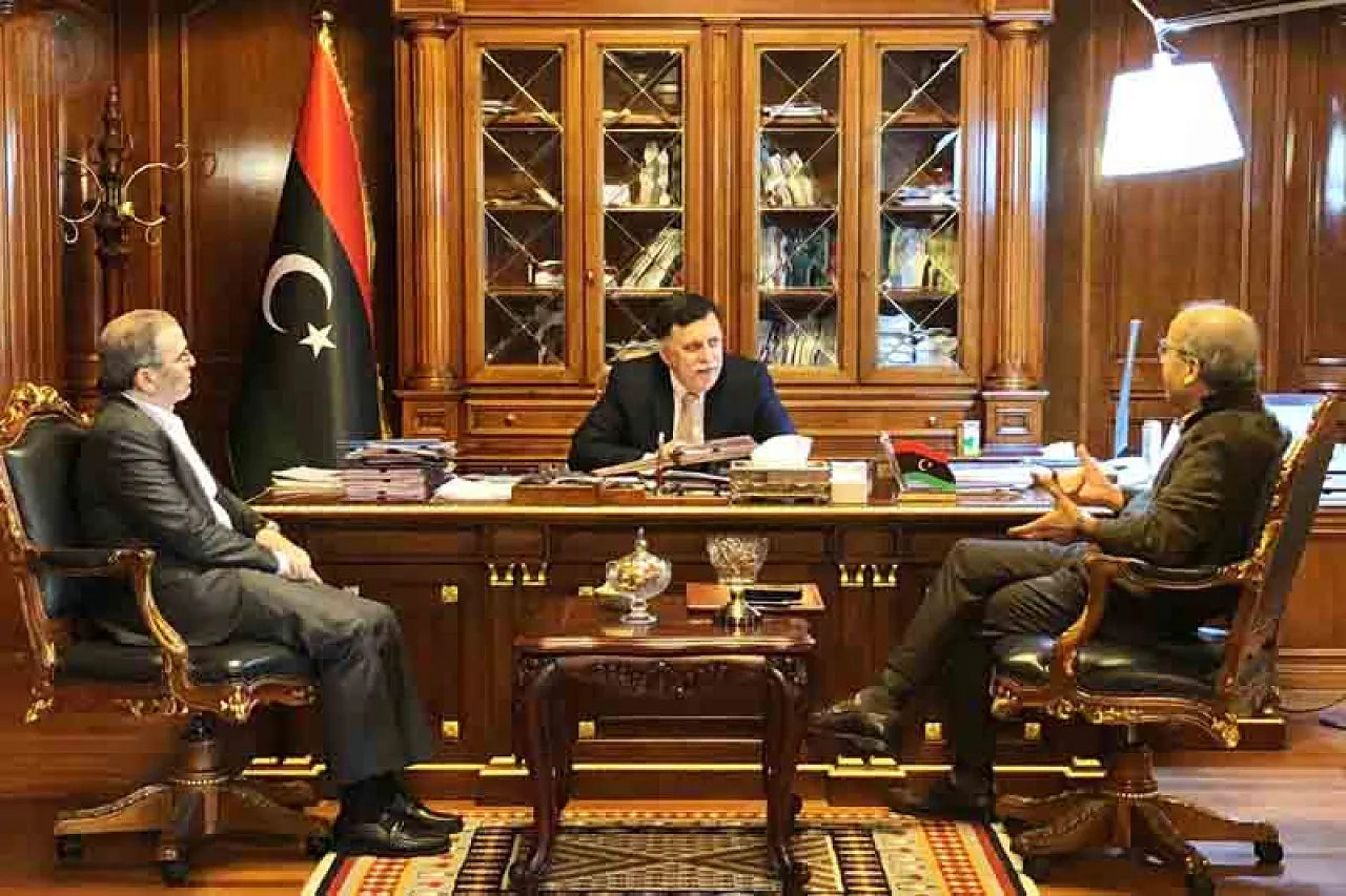 Serraj, Sanalla