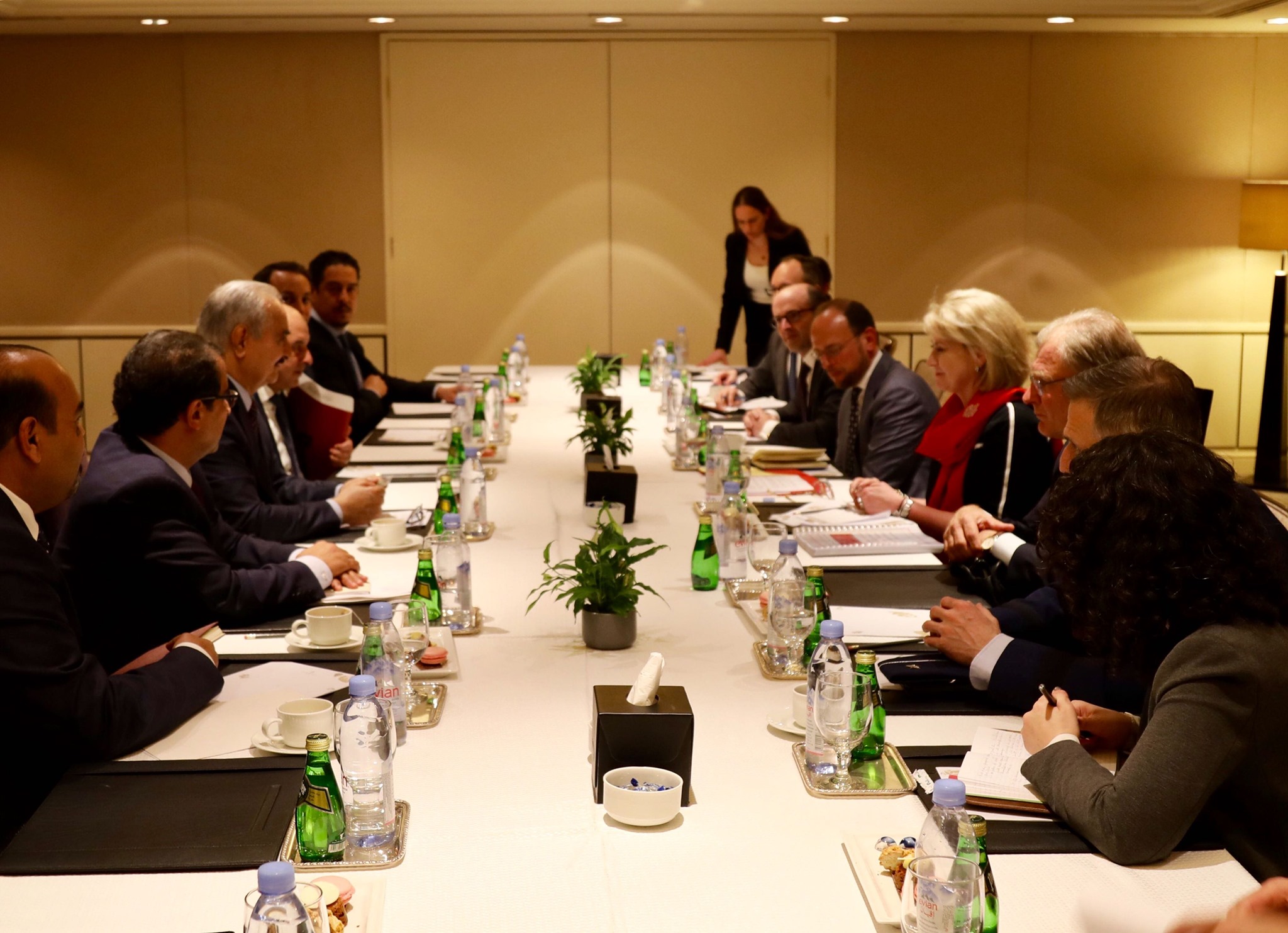 U.S. delegation meets Hafter