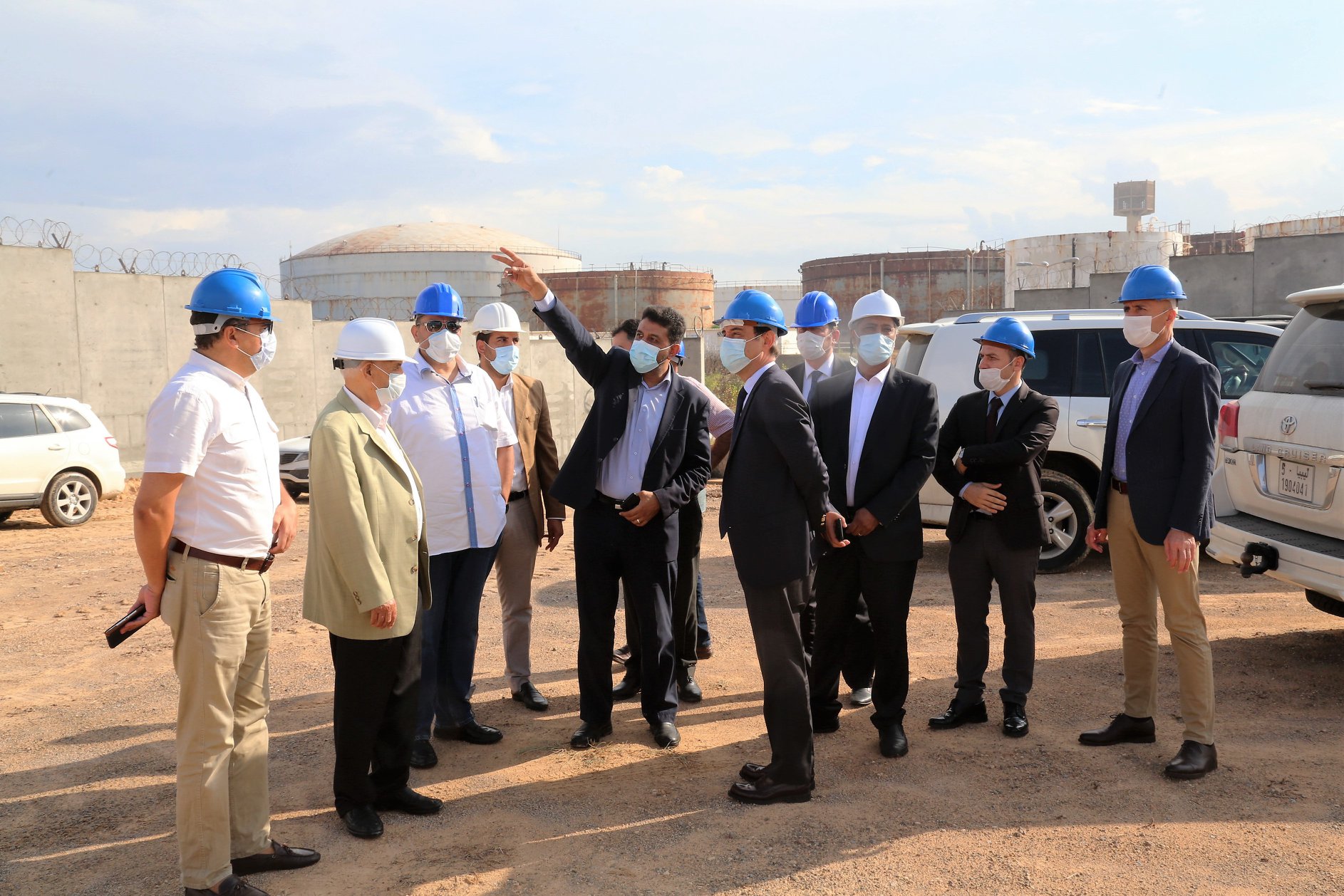 Siemens and ENKA inspect construction sites ahead of starting 1,300 MW power projects