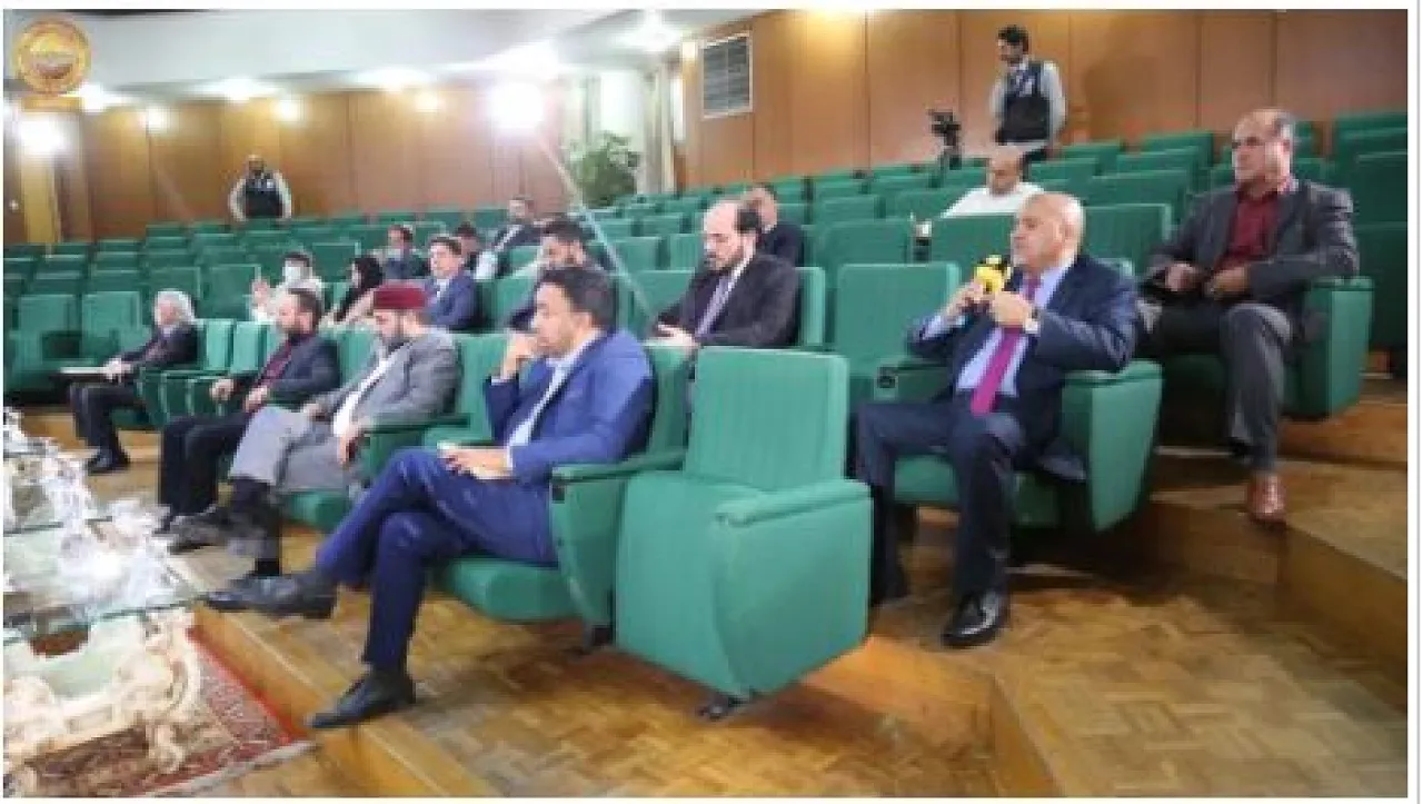 HoR head Ageela Salah is looking weak and isolated and the 20 or so HoR members who turned up for his official session publicly defined his weakness. This contrasted starkly for him with the 100-plus members meeting in Ghadames (Photo: HoR Benghazi).