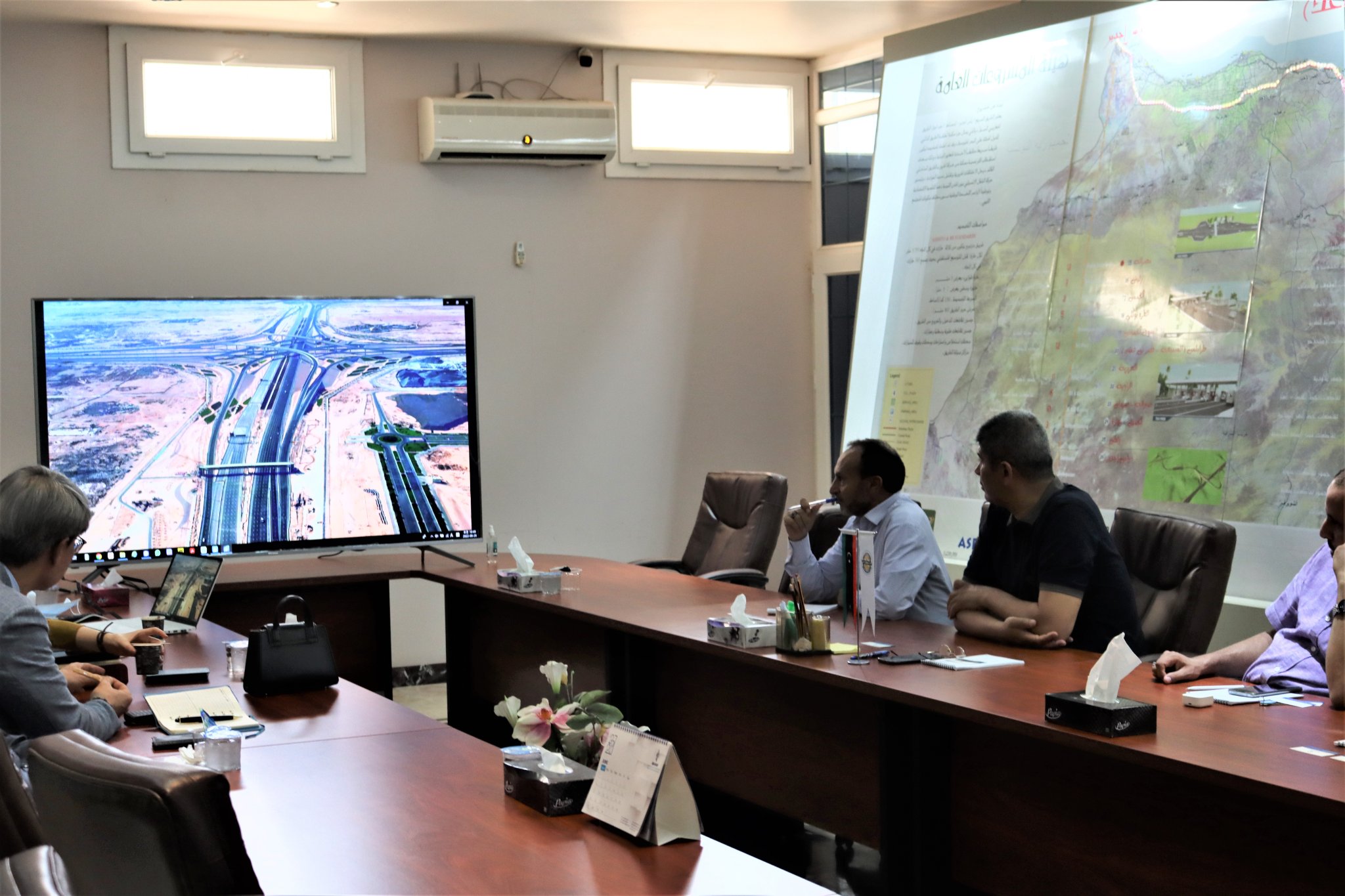 Daewoo makes presentation to ERMA Motorway Authority
